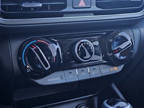 Used 2023 Hyundai Kona SEL image 19