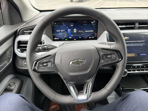 New 2027 Chevrolet Bolt LT w/ Comfort Package FWD image 13