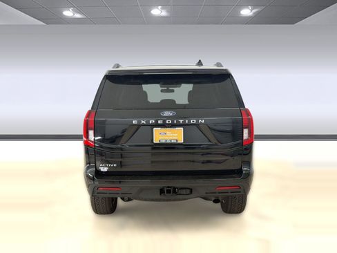 Used 2025 Ford Expedition Active AWD/4WD image 10