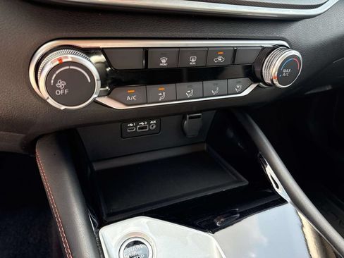 Used 2025 Nissan Altima 2.5 SR FWD image 27