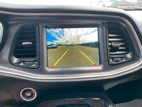 Used 2018 Dodge Challenger SXT Plus RWD image 21
