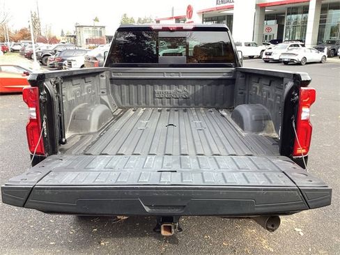 Used 2022 Chevrolet Silverado 2500 High Country w/ Z71 Off-Road Package image 31