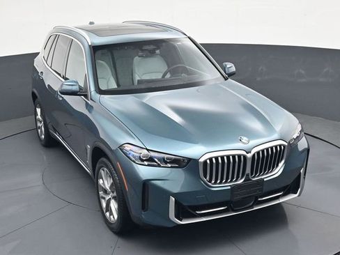 Used 2025 BMW X5 xDrive40i AWD/4WD image 33