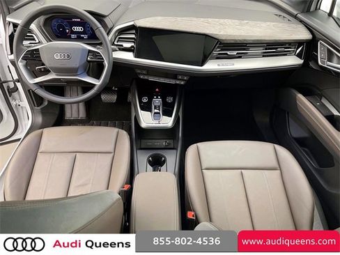 Used 2025 Audi Q4 e-tron Prestige image 13