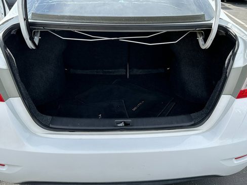 Used 2015 Nissan Sentra S image 21