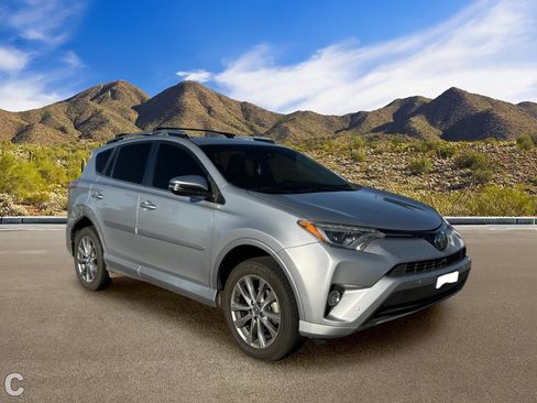Used 2018 Toyota RAV4 Platinum AWD/4WD image 5