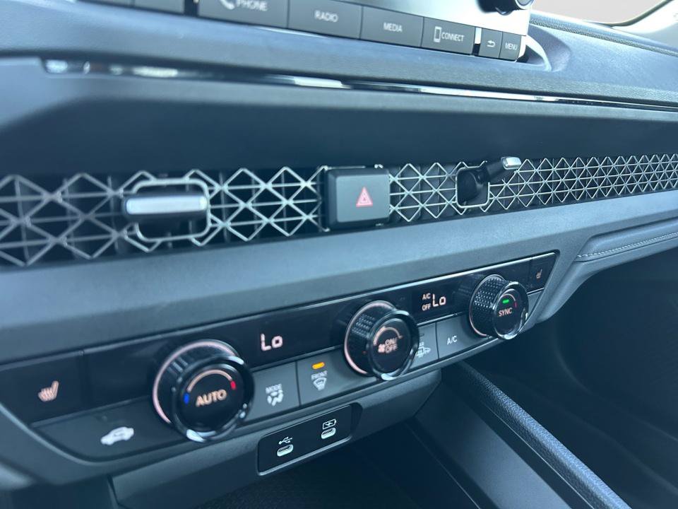 Certified 2024 Honda Accord EX image 22