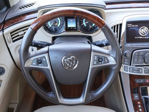 Used 2013 Buick LaCrosse Premium w/ Entertainment Package image 15