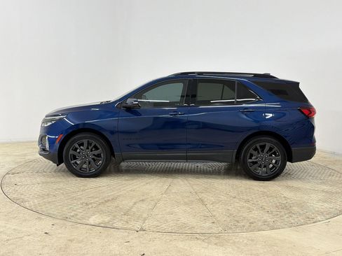 Used 2022 Chevrolet Equinox RS w/ RS Leather Package FWD image 2