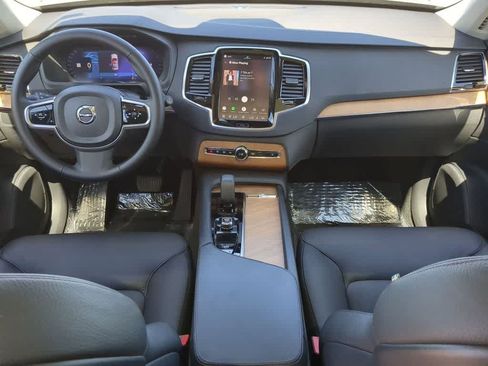 Certified 2024 Volvo XC90 B6 Plus w/ Protection Package Premier AWD/4WD image 14