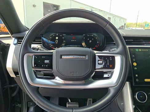 Used 2023 Land Rover Range Rover SE AWD/4WD image 18