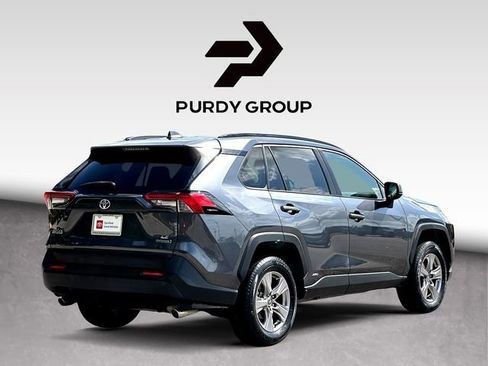 Used 2022 Toyota RAV4 LE AWD/4WD image 8