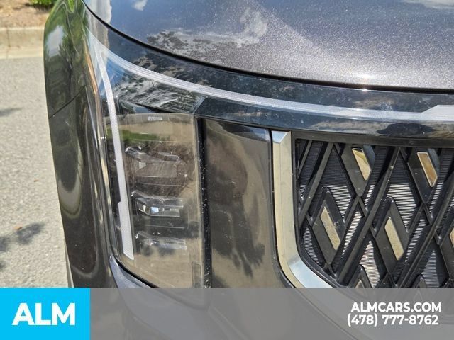 Used 2025 Kia Carnival FWD image 28
