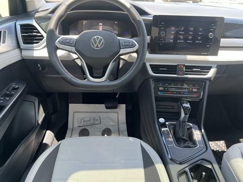 New 2026 Volkswagen Taos SE FWD image 25