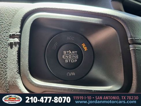 Used 2025 Jeep Wrangler Unlimited Sahara AWD/4WD image 23