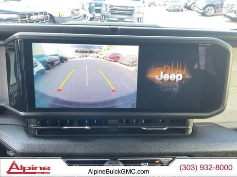 Used 2025 Jeep Wrangler Unlimited Sport AWD/4WD image 16