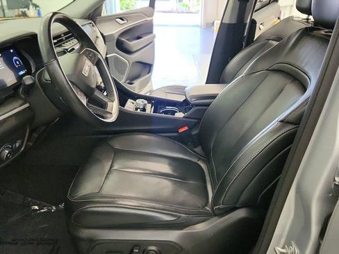 Used 2022 Jeep Grand Cherokee L Limited AWD/4WD image 15