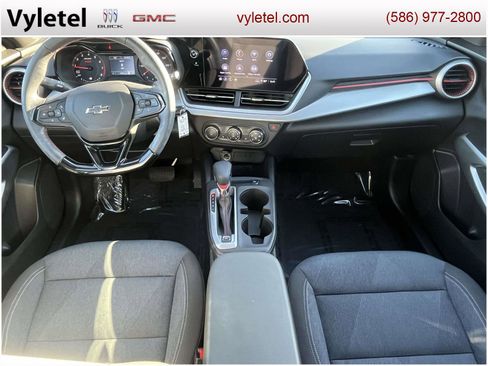 Certified 2024 Chevrolet Trax RS w/ Driver Confidence Package image 12