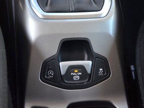 Used 2022 Jeep Renegade Latitude image 27