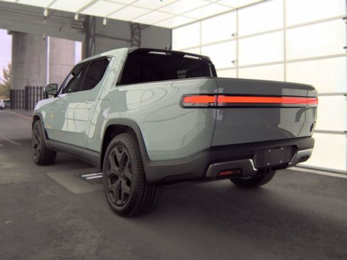 Used 2022 Rivian R1T Adventure AWD/4WD image 3