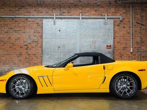 Used 2010 Chevrolet Corvette Grand Sport w/ Preferred Equipment Group RWD image 1