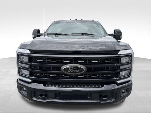 Used 2024 Ford F250 Lariat w/ Black Appearance Package AWD/4WD image 28
