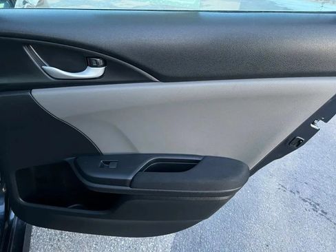 Used 2020 Honda Civic EX image 18