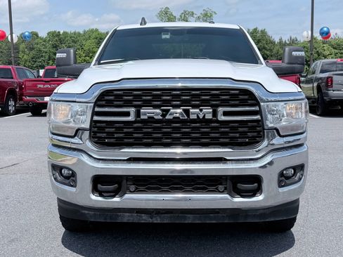 Used 2024 RAM 2500 Big Horn w/ Off Road Package AWD/4WD image 3