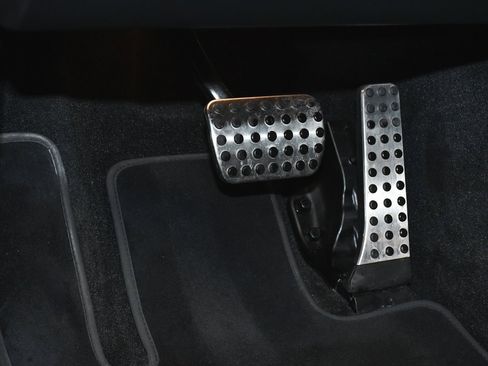 Used 2025 Mercedes-Benz GLS 450 GLS 450 image 21