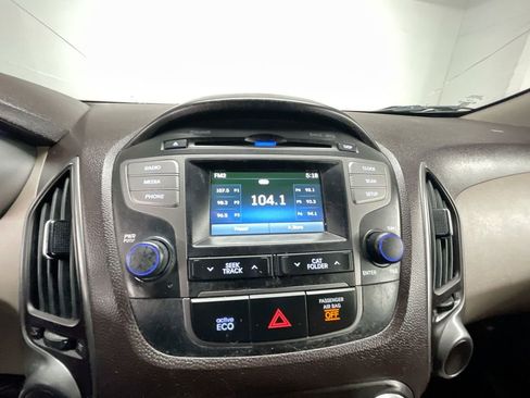 Used 2014 Hyundai Tucson SE image 13
