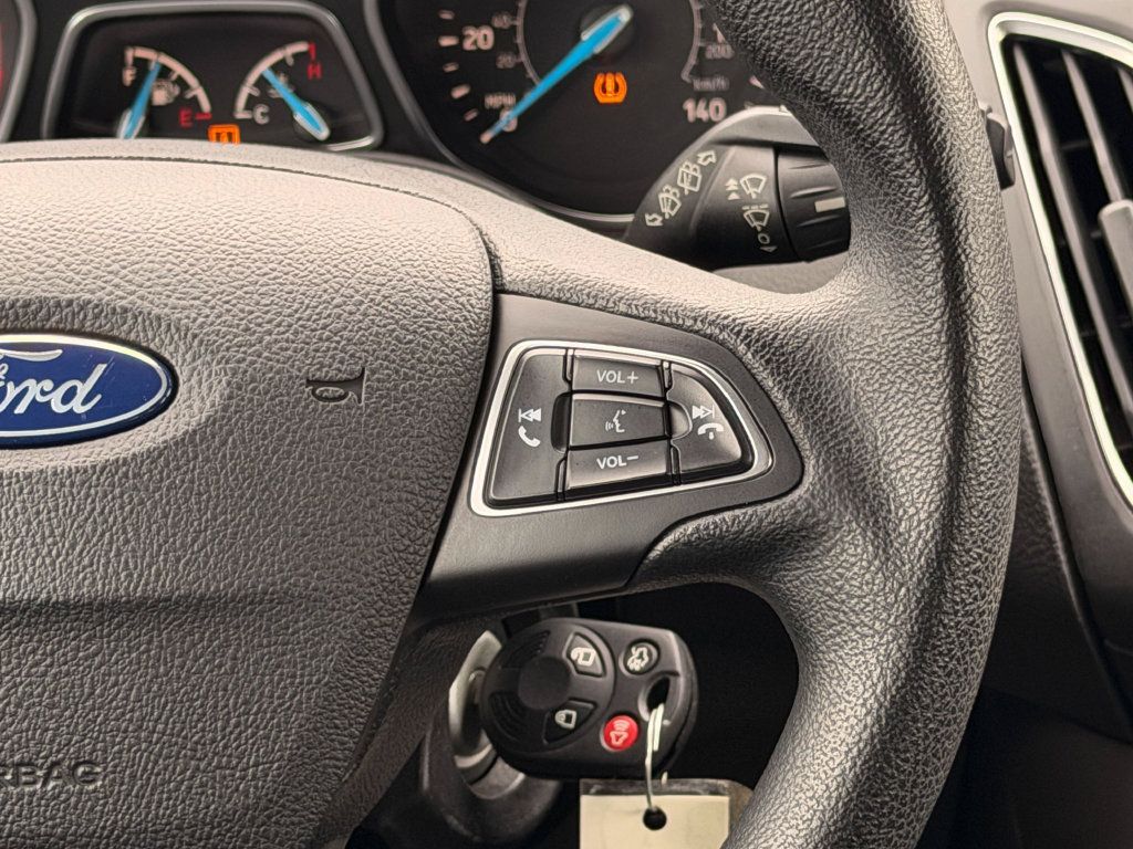 Used 2018 Ford Focus SEL FWD image 23