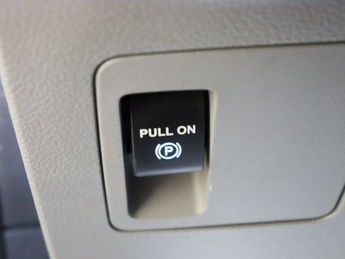 Used 2017 Ford F150 XL w/ Equipment Group 101A Mid RWD image 43