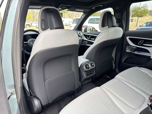 New 2026 Mercedes-Benz GLC 300 image 16