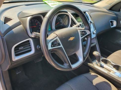 Used 2017 Chevrolet Equinox LT w/ Convenience Package FWD image 7