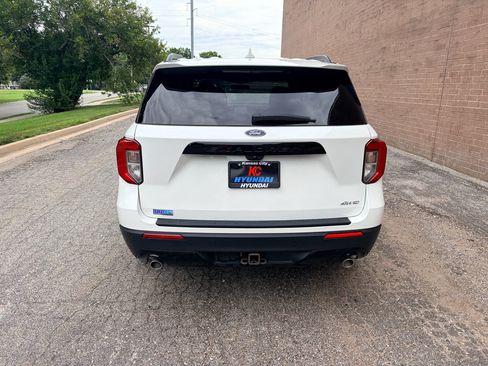 Used 2023 Ford Explorer ST-Line w/ Class IV Trailer Tow Package AWD/4WD image 4