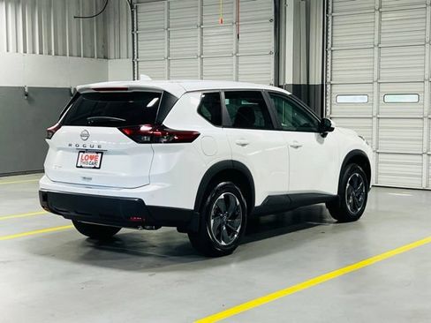 New 2026 Nissan Rogue SV FWD image 15