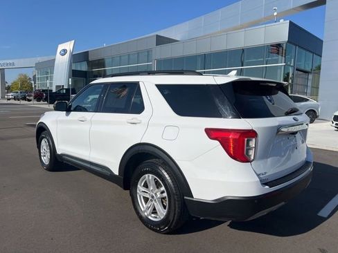 Used 2020 Ford Explorer XLT w/ Equipment Group 202A AWD/4WD image 7