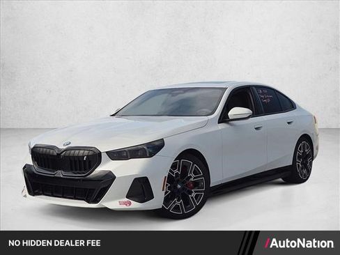 Used 2024 BMW i5 eDrive40i w/ M Sport Package RWD image 1