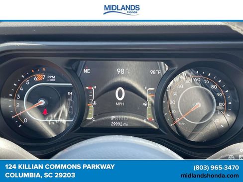 Used 2025 Jeep Wrangler Unlimited Sahara AWD/4WD image 18