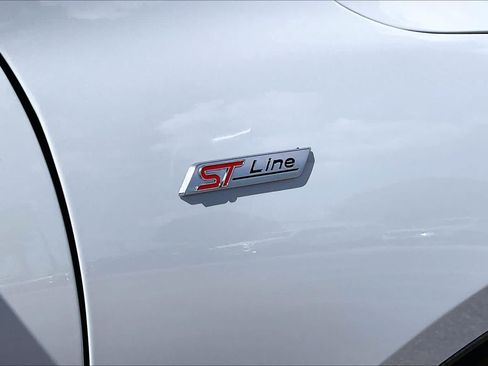 Used 2025 Ford Escape ST-Line FWD image 10