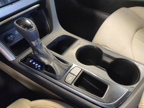 Used 2015 Hyundai Sonata SE w/ Option Group 09 FWD image 26