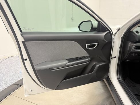 Used 2025 Kia K4 EX image 9