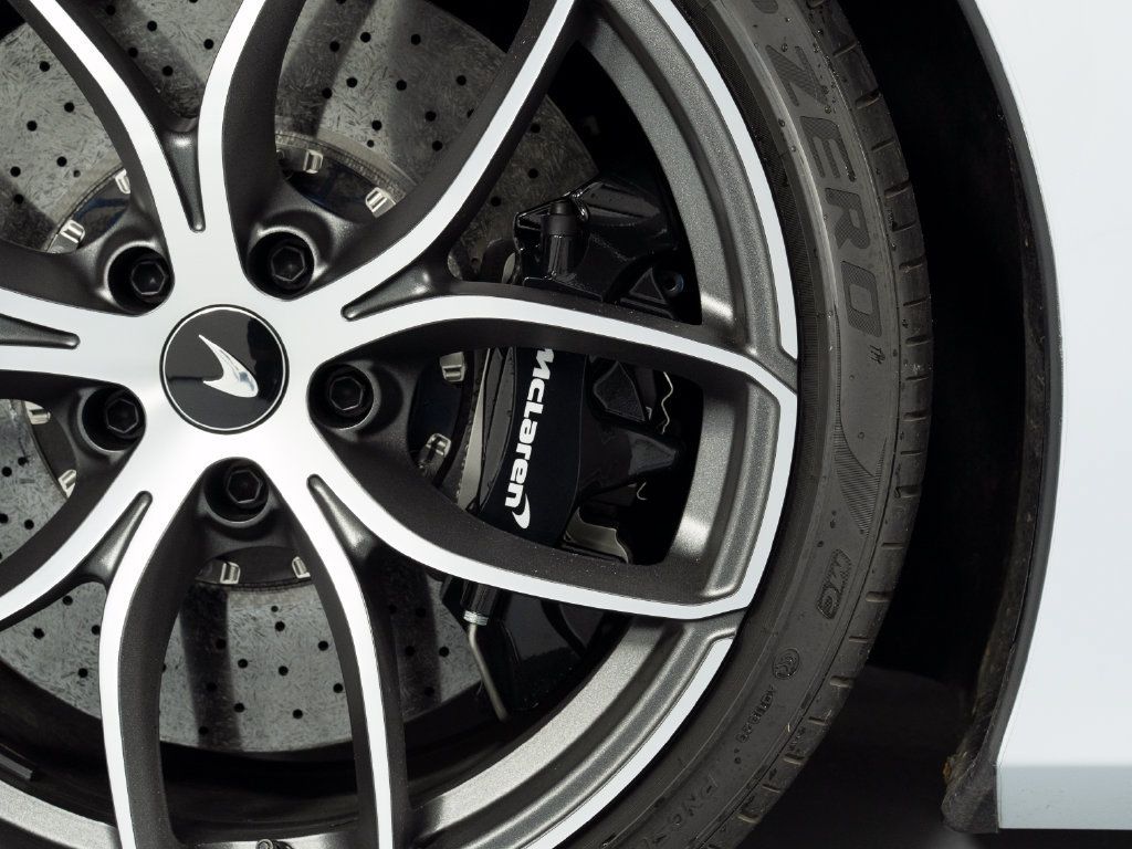 Used 2020 McLaren 720S Performance RWD image 48