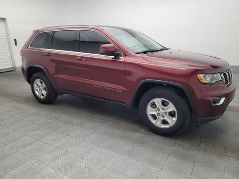 Used 2017 Jeep Grand Cherokee Laredo image 11