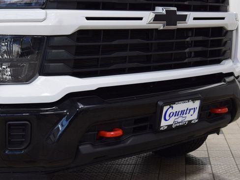 Used 2024 Chevrolet Silverado 2500 Custom w/ Custom Value Package image 13