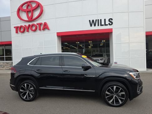 Used 2026 Volkswagen Atlas Cross Sport SEL Premium R-Line AWD/4WD image 1