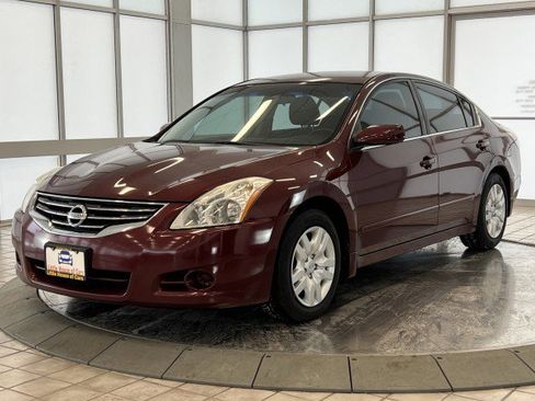 Used 2010 Nissan Altima 2.5 S image 3