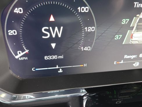 Used 2026 GMC Sierra 1500 SLT w/ SLT Premium Plus Package image 33