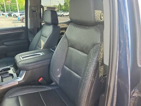 Used 2022 Chevrolet Silverado 1500 LTZ w/ LTZ Premium Package AWD/4WD image 33