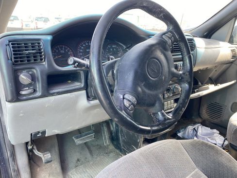 Used 2003 Pontiac Montana image 12